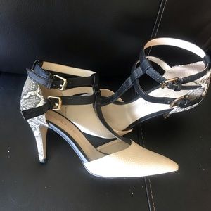 Aldo Pointed Toe Pumps Snake Skin & Leather Size 7